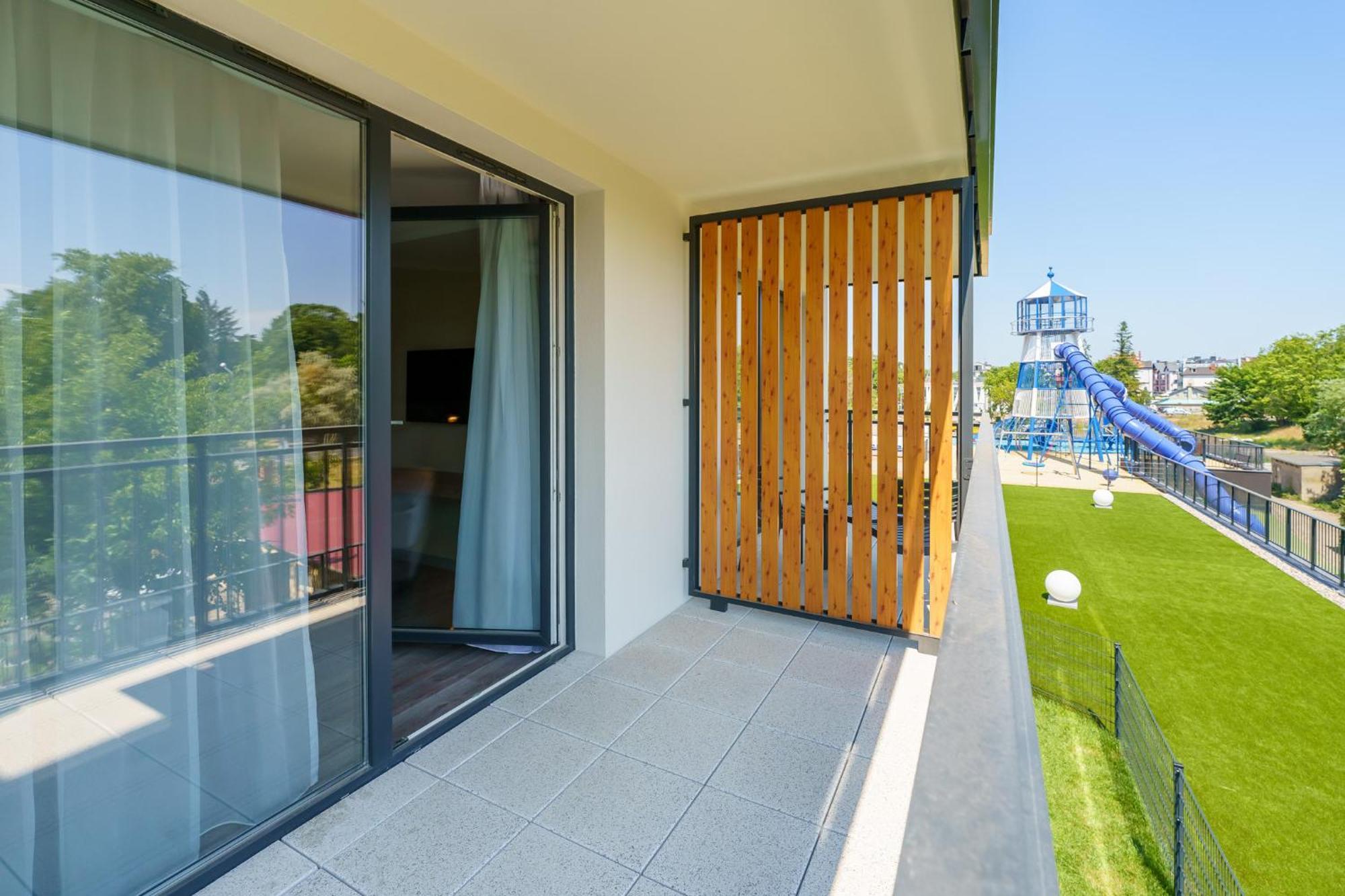 Bel Mare Holiday Apartments Near The Beach With Parking By Noclegi Renters Мендзиздрое Екстериор снимка