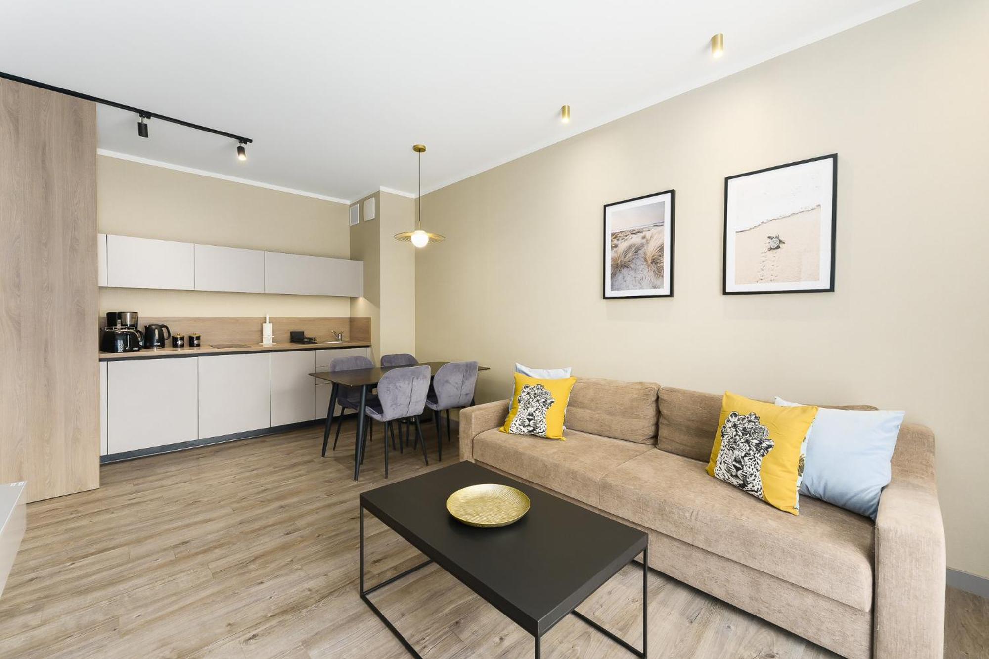 Bel Mare Holiday Apartments Near The Beach With Parking By Noclegi Renters Мендзиздрое Екстериор снимка
